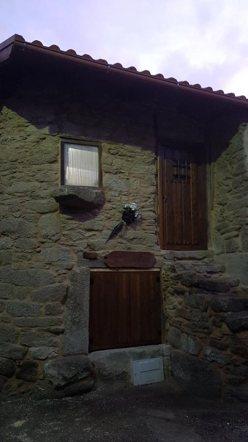 A Paragueria Sas de Penelas 外观 照片